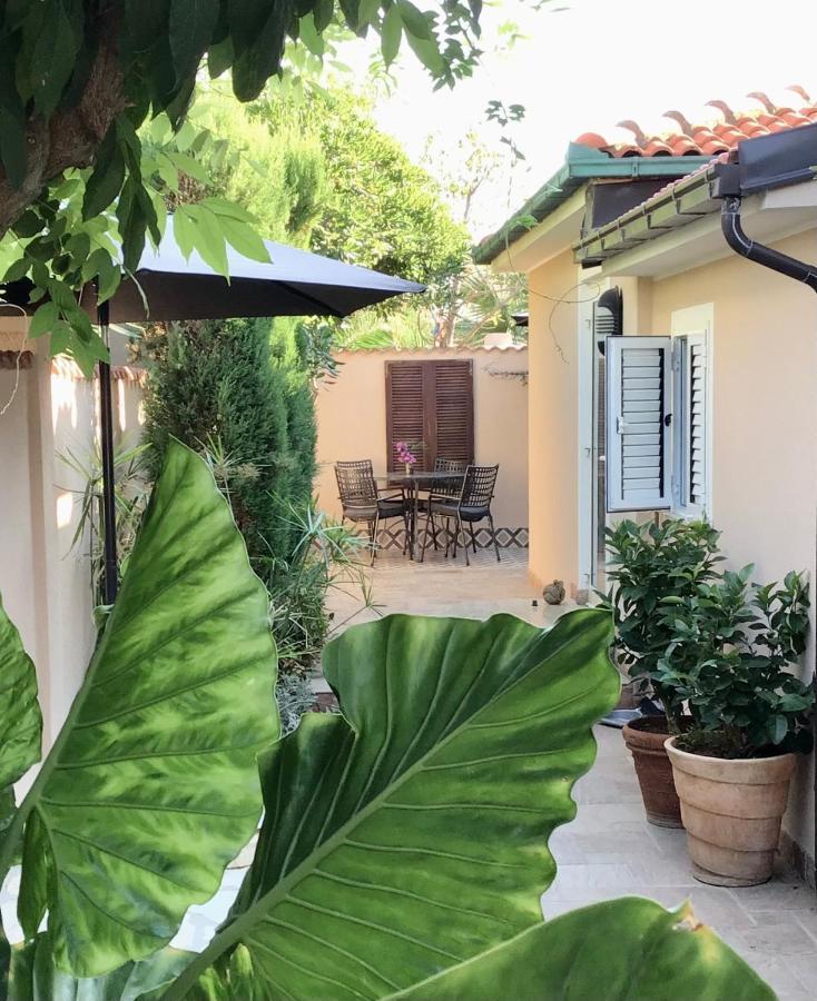 Villa Lantana Vir Exterior foto